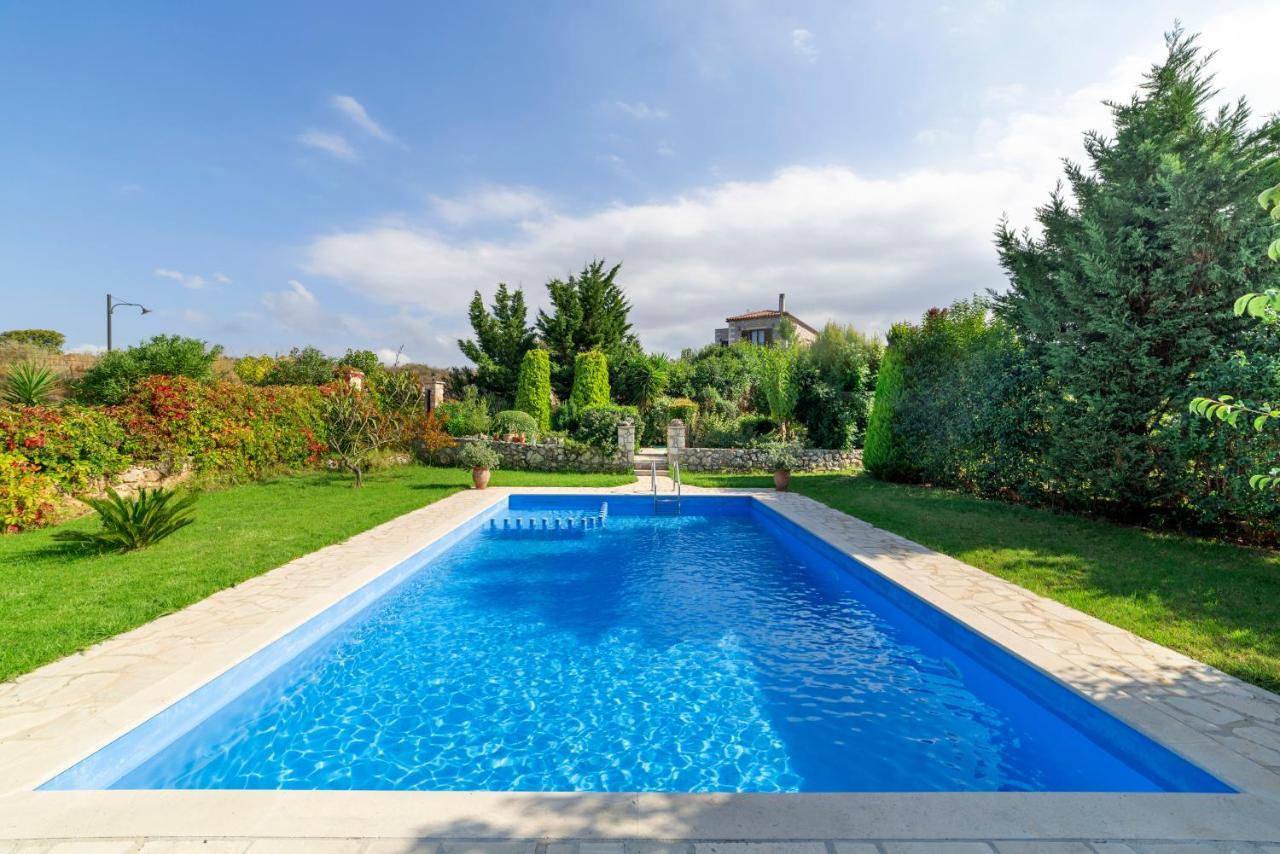 Scenery Villa Vamos 2 ภายนอก รูปภาพ